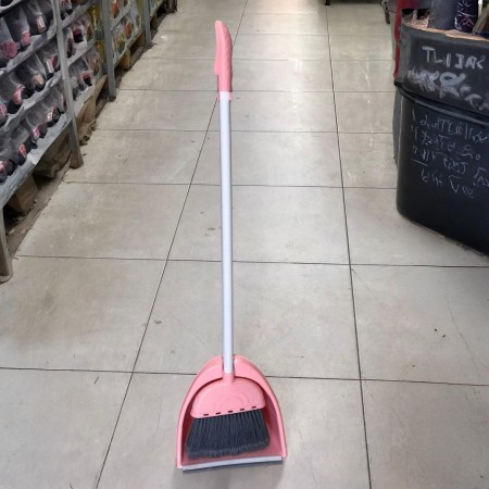 مكنسة كبير عالي مع مجرود بلاستيك  